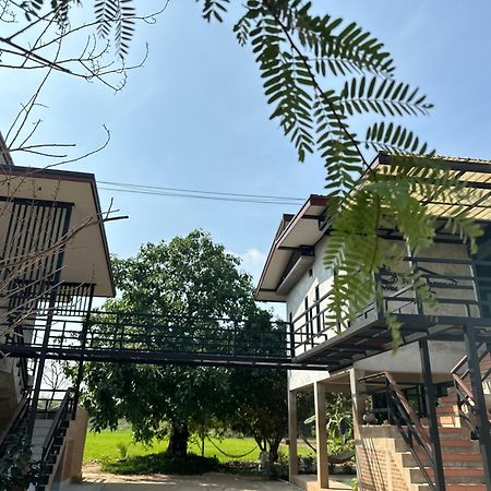 Ban Suweena Uthai Thani Exteriér fotografie